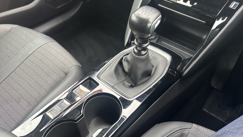 Peugeot 208 1.2 PureTech 100 Allure Premium 5dr Petrol Hatchback